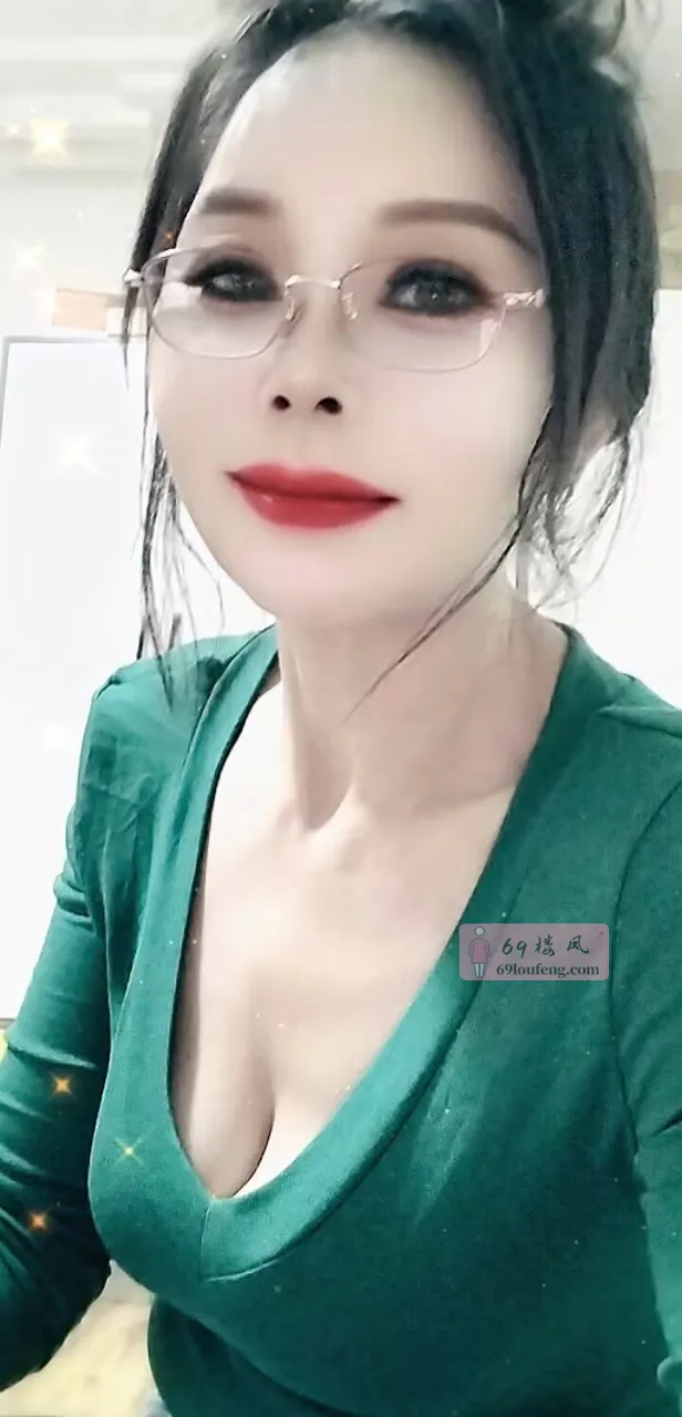 服务系泄火骚妇 - 山西-太原 楼凤实拍第3张