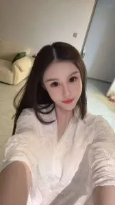 桥西区风骚御姐 真实工作室环境 (地点：河北 - 石家庄)