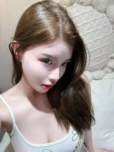甜美小女仆小骚货 湖北 - 武汉线下实拍无遮挡