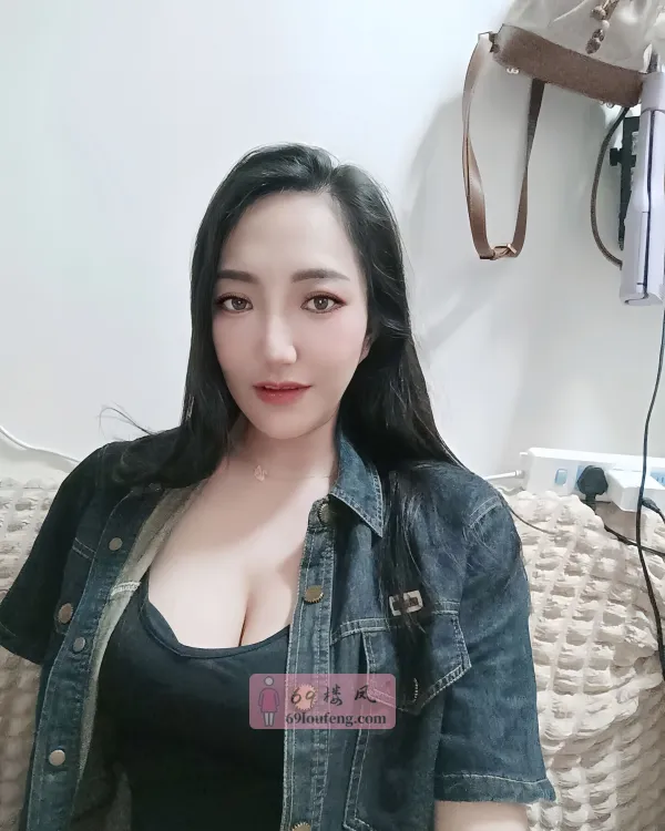 海珠E奶服务系骚少妇 - 广东-广州 楼凤实拍第1张