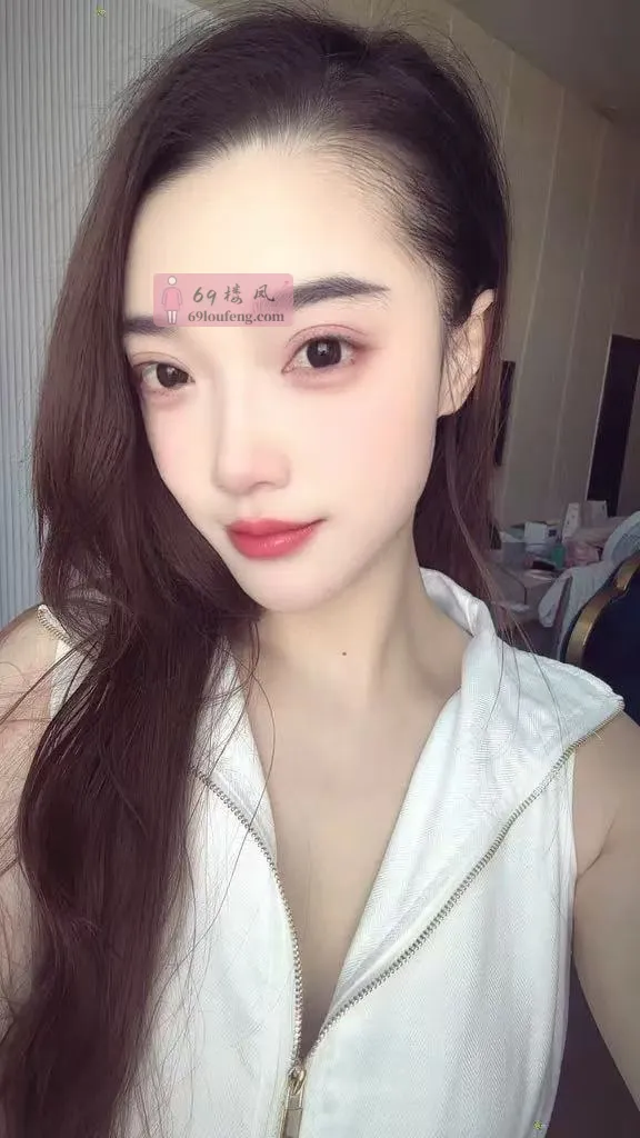 俏皮性感的嫩妹 - 海南-海口 楼凤实拍第2张