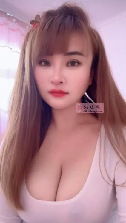 丰乳肥臀少妇娜娜 - 辽宁-沈阳 楼凤实拍第2张