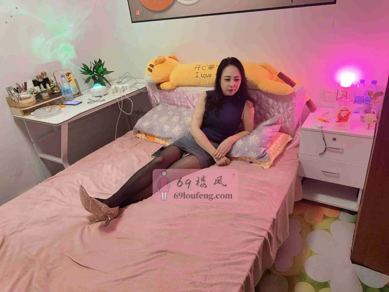 黑丝包臀少妇 - 江苏-南京 楼凤实拍第3张
