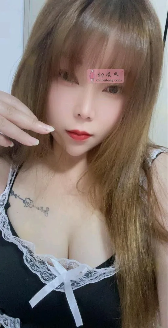大胸骚货炮架子玲玲 - 江苏-泰州 楼凤实拍第2张