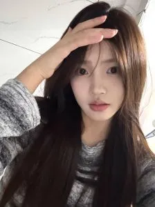 不限次大胸长腿小女友 在线预约参考图 - 江苏 - 南京站街快餐