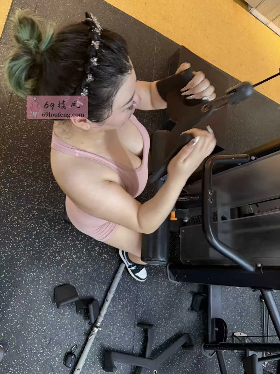 蜜桃少妇 - 江苏-南京 楼凤实拍第2张