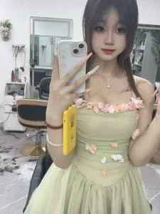 点击查看 广东 - 东莞 东莞学生妹兼职糖果 更多实拍详情