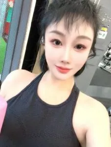 重庆 - 江北区 资深老司机分享：蜜桃臀兼职小姐姐 现场图