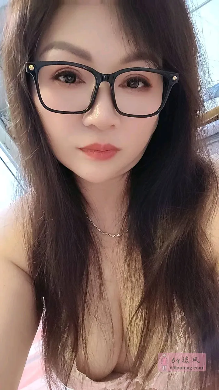 角色扮演的大凶熟女 - 河南-郑州 楼凤实拍第1张
