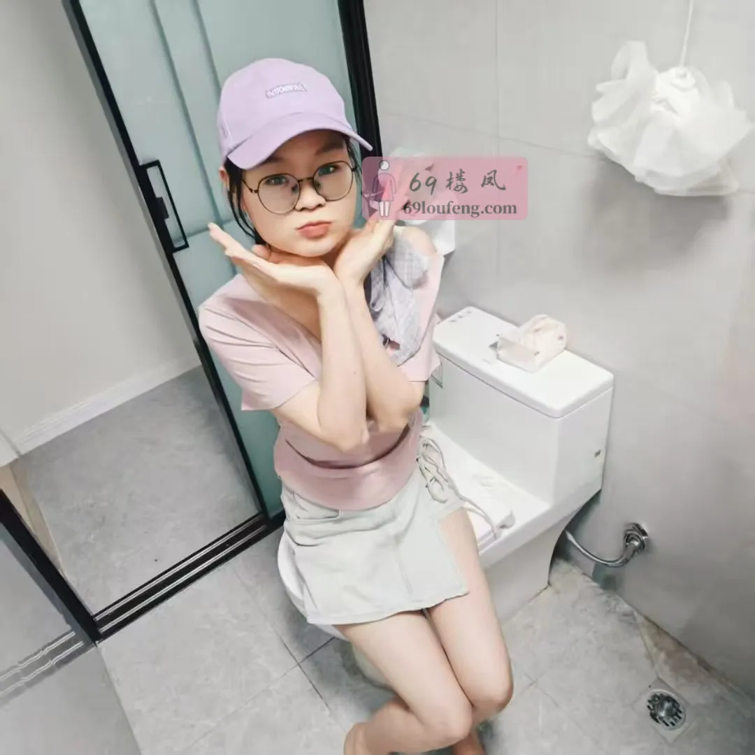 白嫩温柔妹纸 - 江苏-南京 楼凤实拍第1张