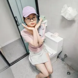 【独家】江苏 - 南京 老师 白嫩温柔妹纸 内部实拍
