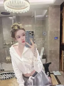 徐汇兼职骚妇 真实工作室环境 (地点：上海 - 徐汇区)