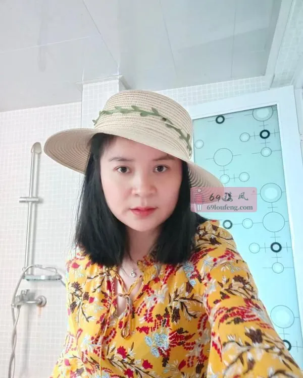 大胸口碑服务款倩倩 - 湖南-长沙 楼凤实拍第3张
