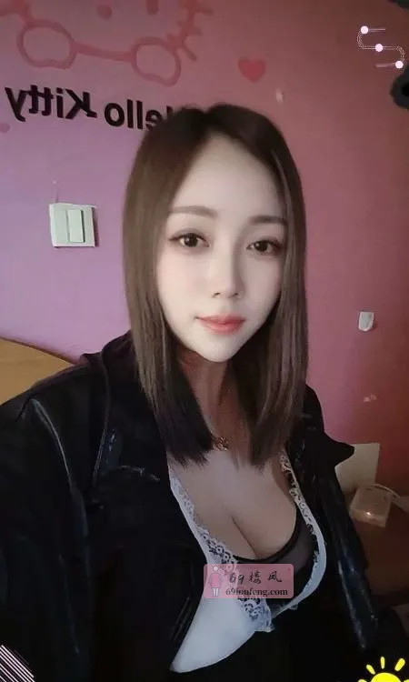 大胸姐姐 - 江苏-无锡 楼凤实拍第1张