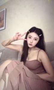 【独家】广东 - 深圳 老师 知性美奶妹妹 内部实拍