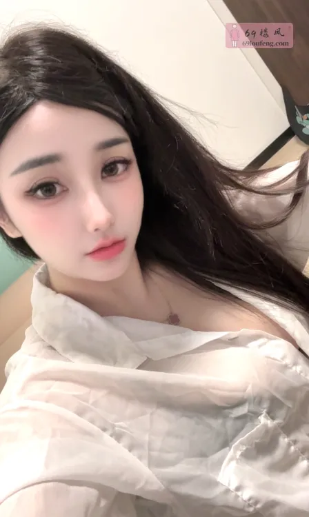 大胸颜值小姐姐 - 上海-闵行区 楼凤实拍第3张