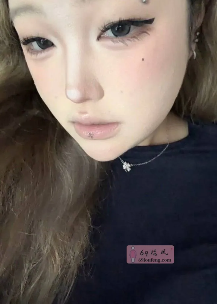 06精神小妹 - 浙江-杭州 楼凤实拍第2张