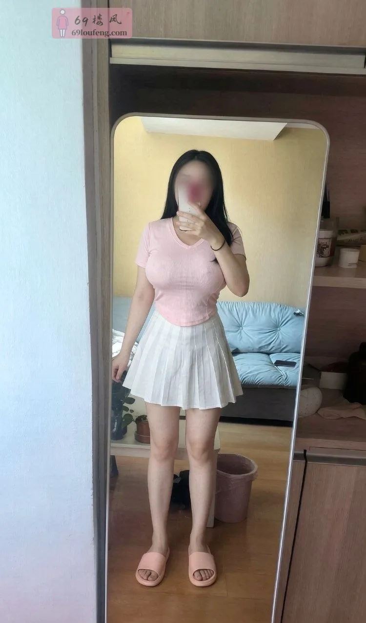 风骚大胸服务控红儿 - 四川-成都 楼凤实拍第1张