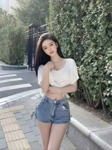 浙江 - 杭州高颜值老师性感美腿娜娜实拍