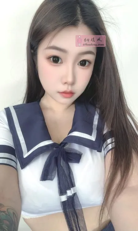 徐汇纹身制服大奶美女 - 上海-徐汇区 楼凤实拍第2张