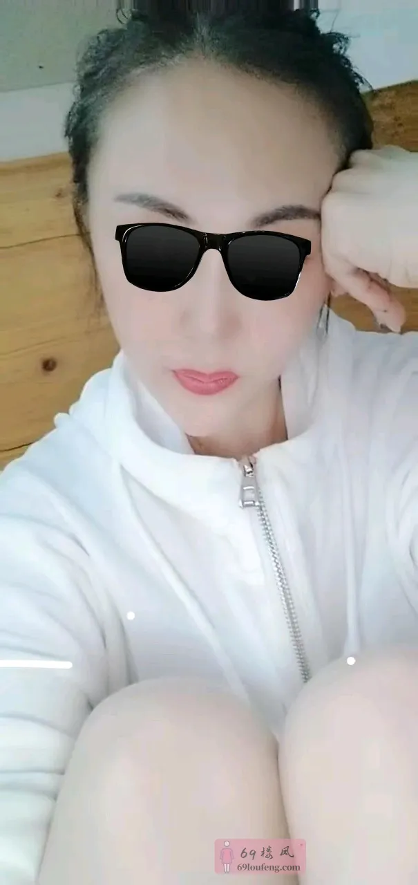 大连美乳少妇笑笑 - 辽宁-大连 楼凤实拍第1张
