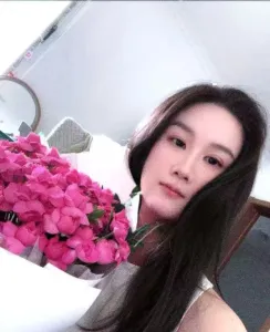江苏 - 南京 宅男福利推荐：玄武中项小姐姐 实景