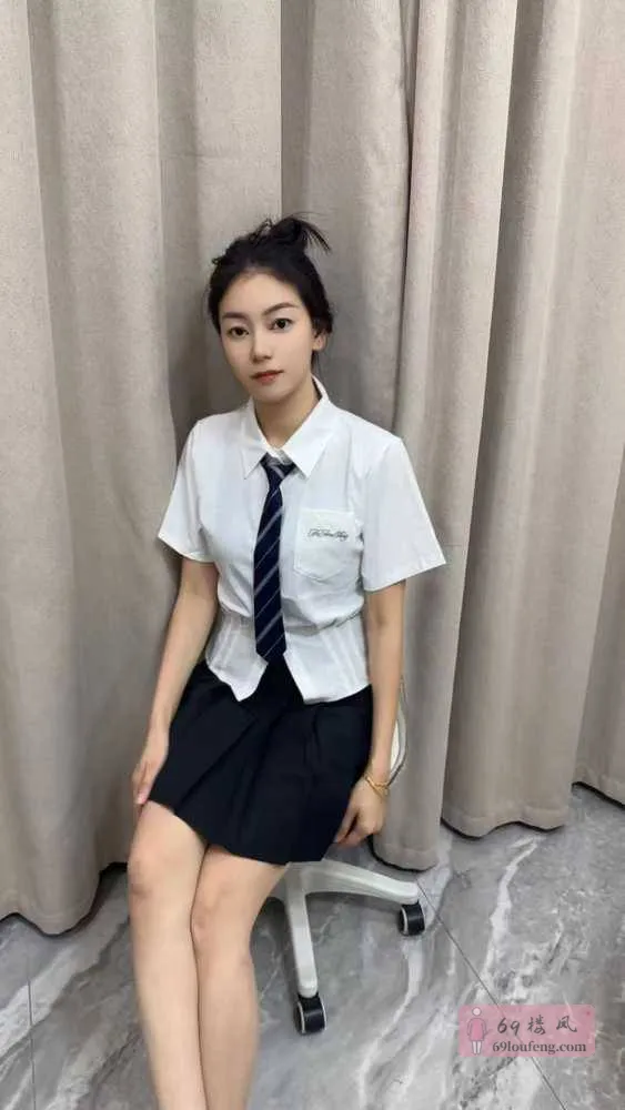 刚下海不久还有些害羞的妹子 - 浙江-杭州 楼凤实拍第4张