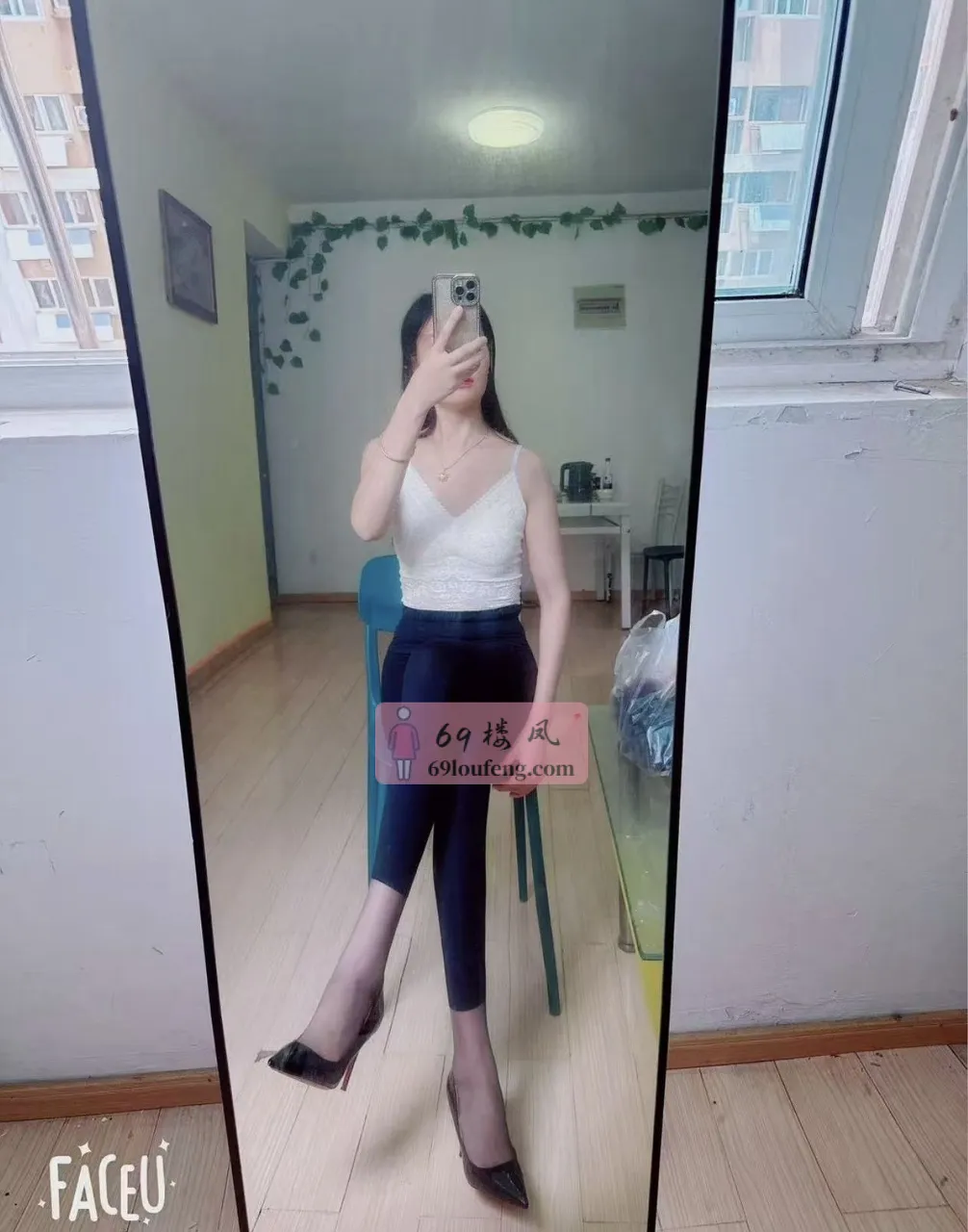 长腿少妇兼职92 - 江苏-南京 楼凤实拍第2张