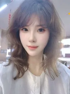湖北 - 武汉 宅男福利推荐：江岸御姐小美 实景
