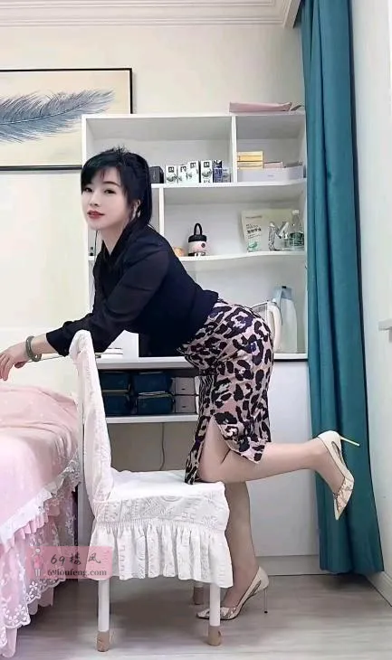 秦淮区瑶妹 - 江苏-南京 楼凤实拍第2张