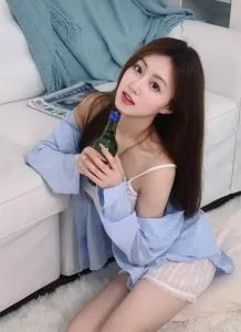 关于 新上天菜级别，大长腿，颜值气质拉满的小姐姐 的最新实拍反馈 - 江苏 - 南京