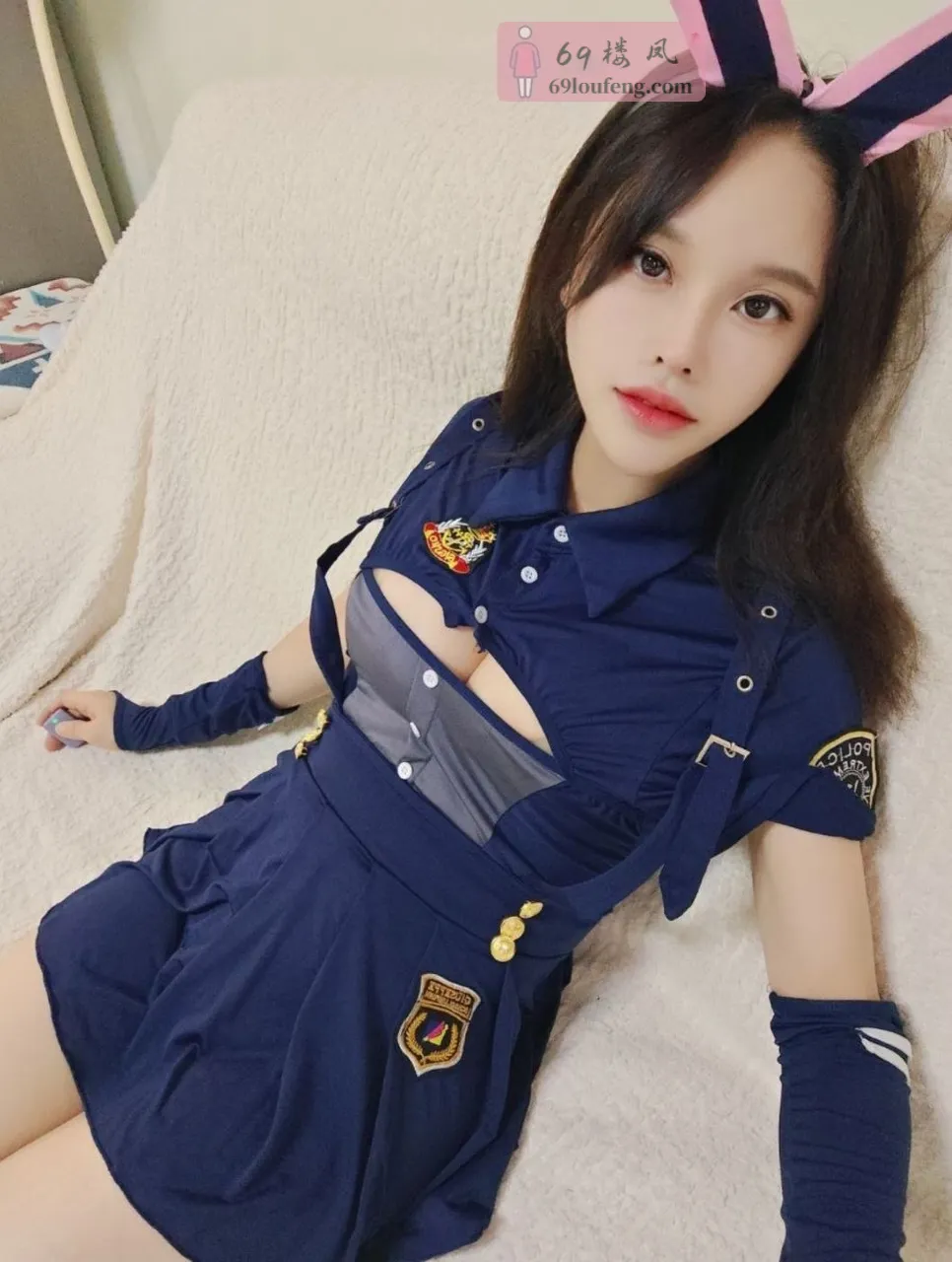 新上香菜兔子警官，coser相当有意思很懂情趣，被铐起来操 - 浙江-杭州 楼凤实拍第4张