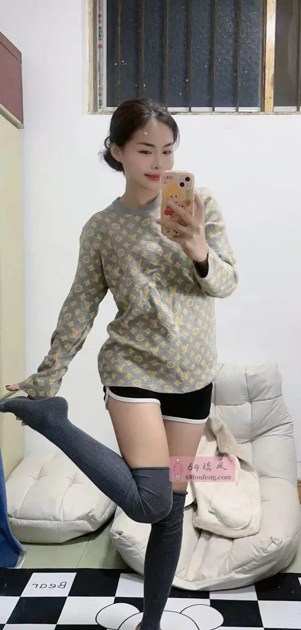二刷鼓楼区兼职美美 - 江苏-南京 楼凤实拍第1张