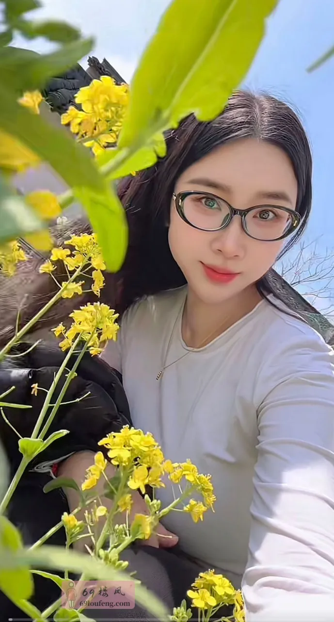 上城区穿婚纱情趣装巨乳少妇 - 浙江-杭州 楼凤实拍第3张