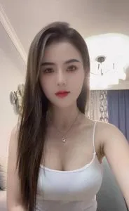 天河白胸肥臀御姐芸汐 广东 - 广州同城兼职实景展示
