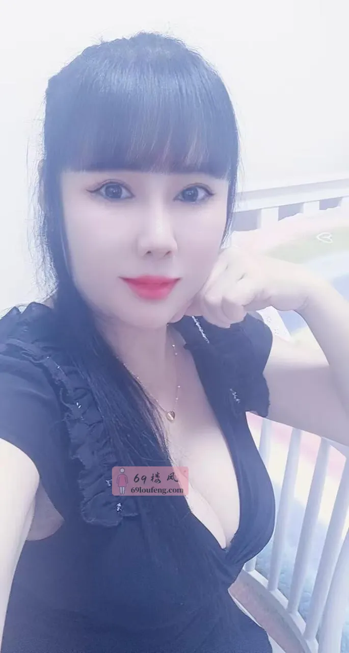 浦东爆乳榨汁骚妇 - 上海-浦东新区 楼凤实拍第2张