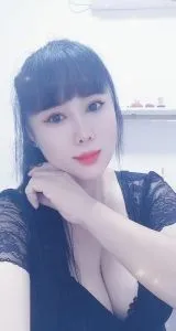 【上海 - 浦东新区】浦东爆乳榨汁骚妇 最新实拍图片