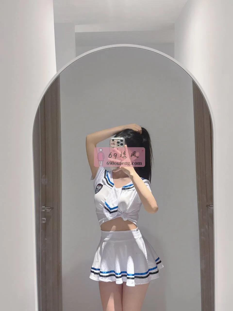 很不错的coser，有很多角色，身材还不错，颜值中上 - 江苏-南京 楼凤实拍第4张