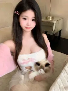 点击查看 浙江 - 杭州 西湖的长腿大美嫩妹 更多实拍详情