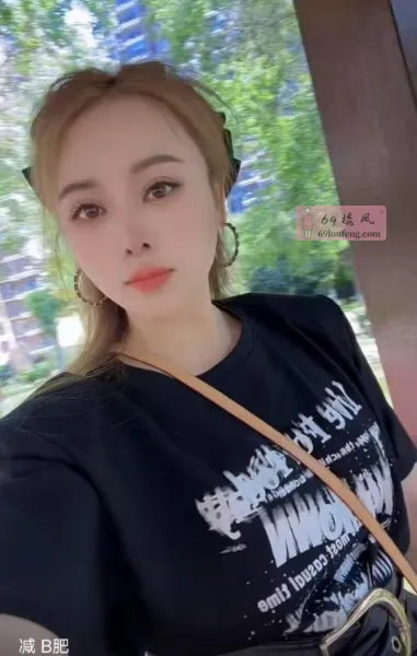 毒龙超爽的少妇 - 湖北-武汉 楼凤实拍第1张