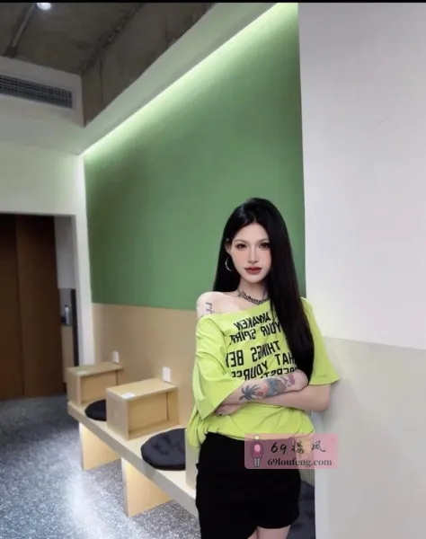 高挑纹身女菜菜 - 广西-南宁 楼凤实拍第1张