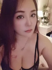 江苏 - 南京 宅男福利推荐：玄武门地铁站大胸熟女 实景