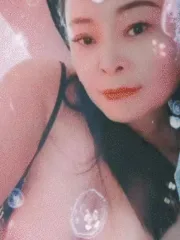 重庆 - 沙坪坝区 宅男福利推荐：沙坪坝泻火少妇 实景