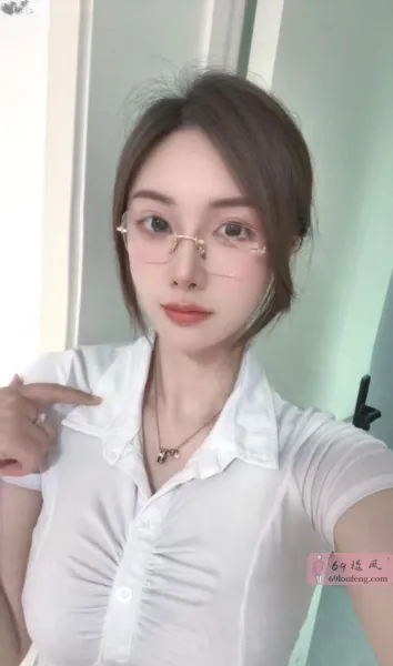 性感制服美女 - 上海-普陀区 楼凤实拍第1张