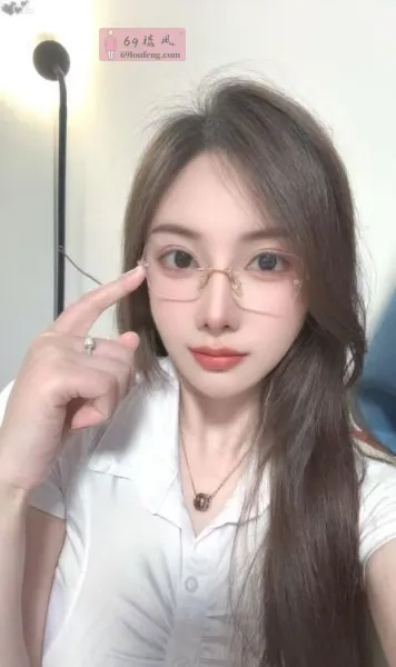 性感制服美女 - 上海-普陀区 楼凤实拍第4张