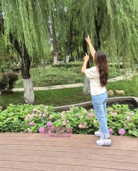 气质熟女阿姨 - 江苏-无锡 楼凤实拍第2张