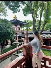 【上海 - 徐汇区】BBW大胸大屁股野子 最新实拍图片