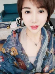 海珠兰姐 真实工作室环境 (地点：广东 - 广州)