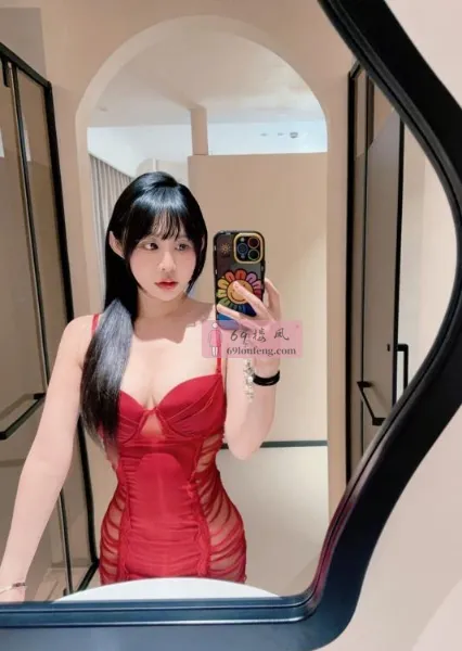 长腿细腰美女小团团 - 内蒙-呼和浩特 楼凤实拍第2张