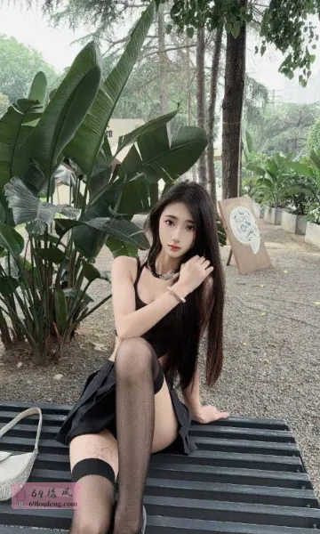 新建区苗条大长腿 - 江西-南昌 楼凤实拍第4张